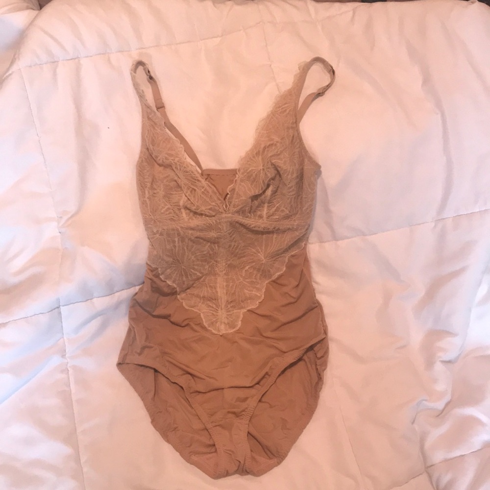 Donna Karen Intimates